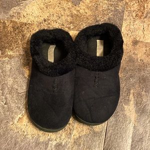 Kathy Ireland slippers size large (9/10)